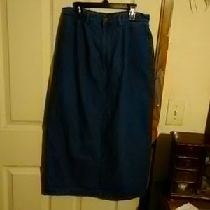 Ambitions women's skirt